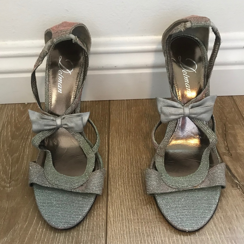NWOT Delman gray iridescent strappy heels 8.5